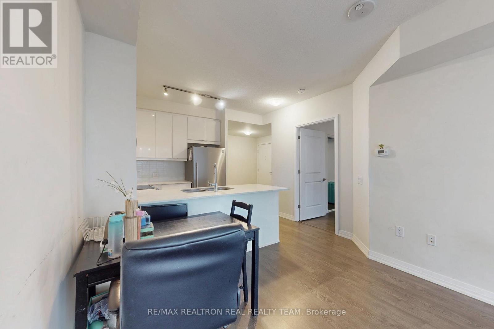 #1510 - 50 Thomas Riley Road, Toronto, Ontario  M9B 0C5 - Photo 10 - W12677684