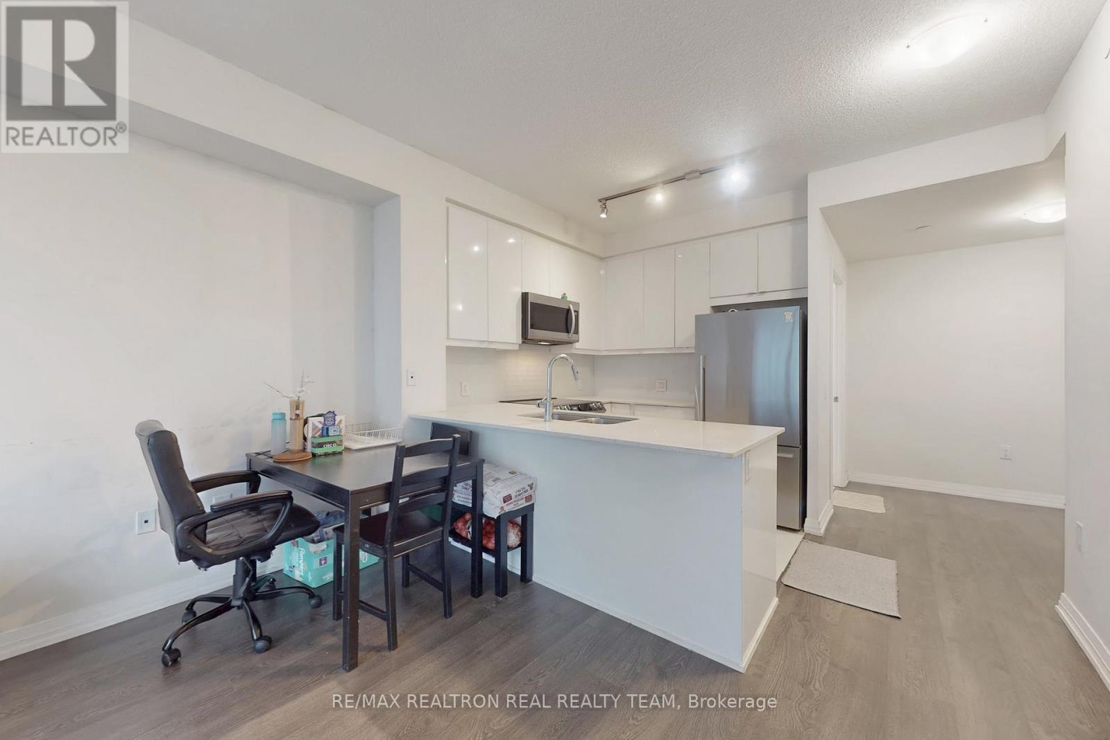 #1510 - 50 Thomas Riley Road, Toronto, Ontario  M9B 0C5 - Photo 9 - W12677684