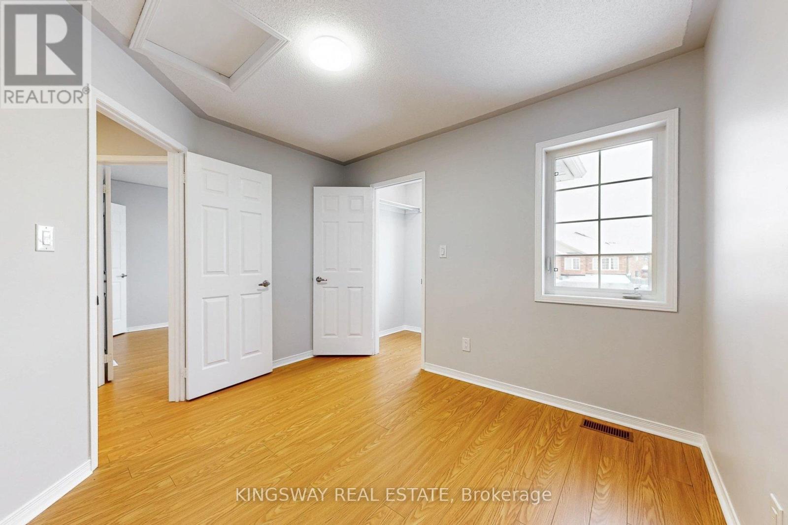 84 Abbotsbury Drive, Brampton, Ontario  L6X 0S2 - Photo 13 - W12677808