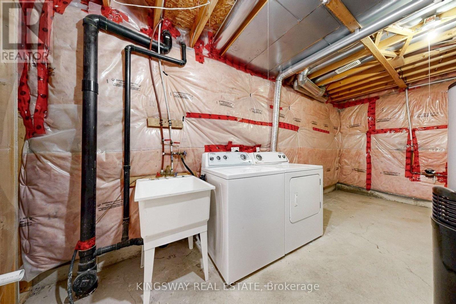 84 Abbotsbury Drive, Brampton, Ontario  L6X 0S2 - Photo 23 - W12677808