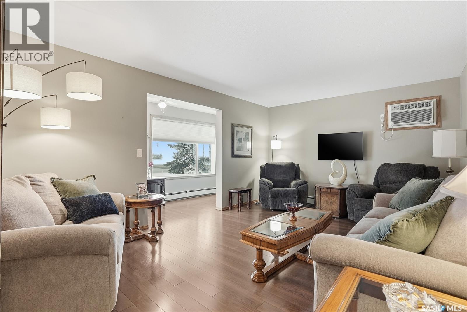 111 103 Keevil Crescent, Saskatoon, Saskatchewan  S7N 4L9 - Photo 4 - SK026351