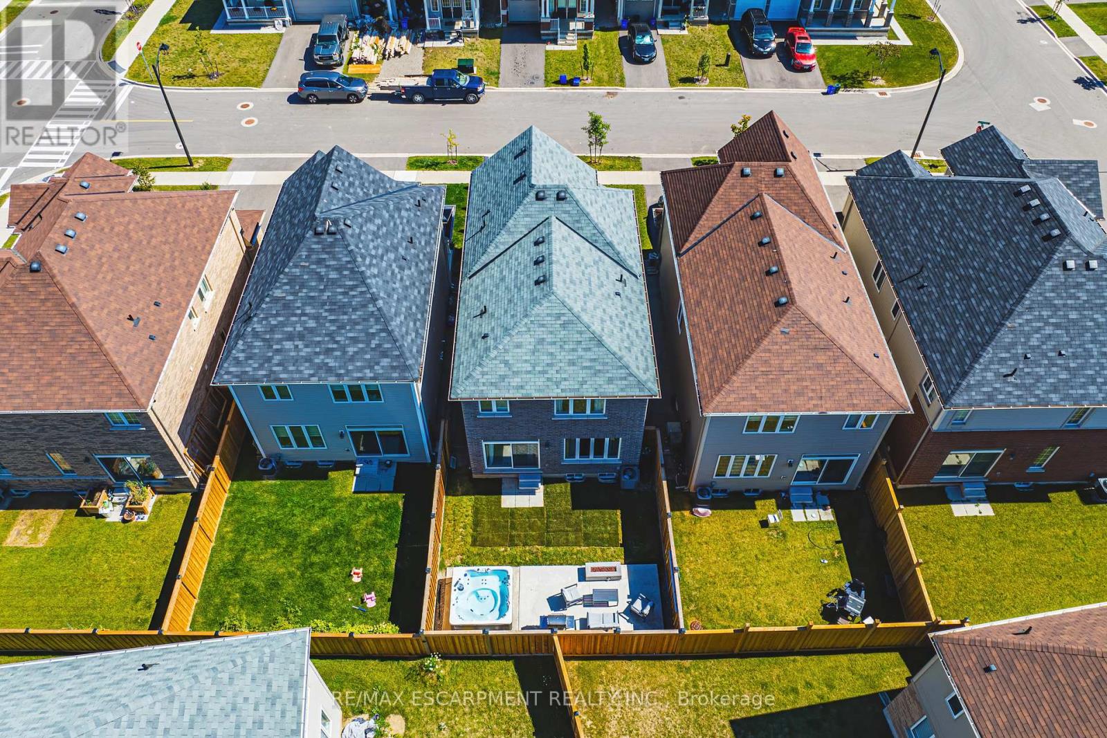 11 Mcwatters Street, Hamilton, Ontario  L0R 1C0 - Photo 40 - X12677610