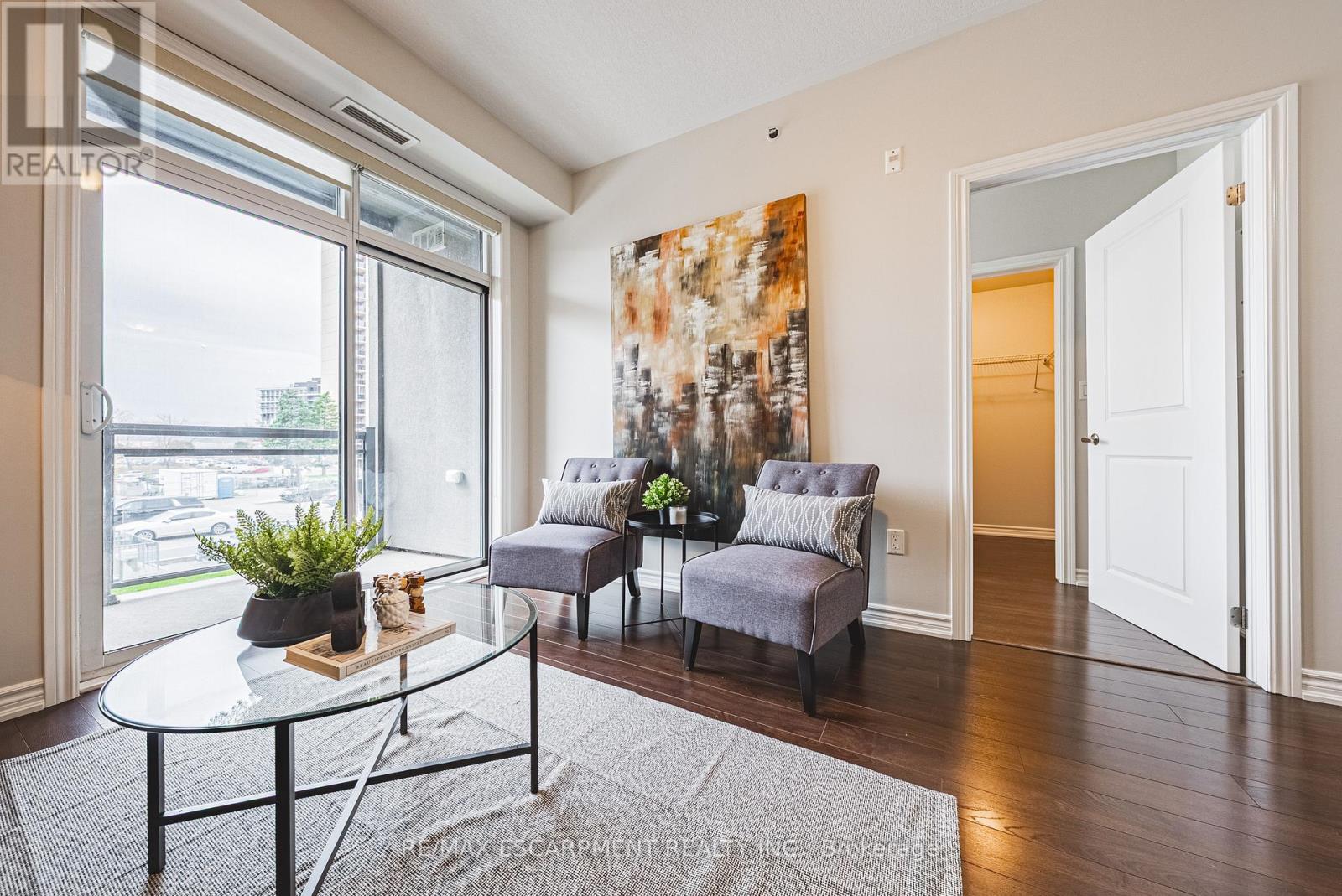 221 - 35 Southshore Crescent, Hamilton, Ontario  L8E 0J2 - Photo 14 - X12677658