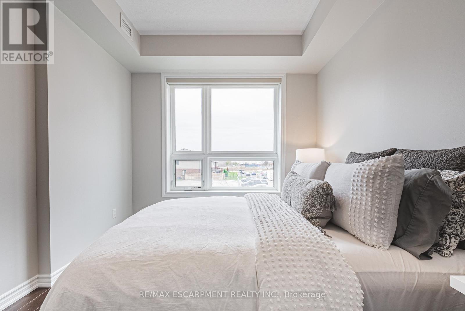 221 - 35 Southshore Crescent, Hamilton, Ontario  L8E 0J2 - Photo 19 - X12677658