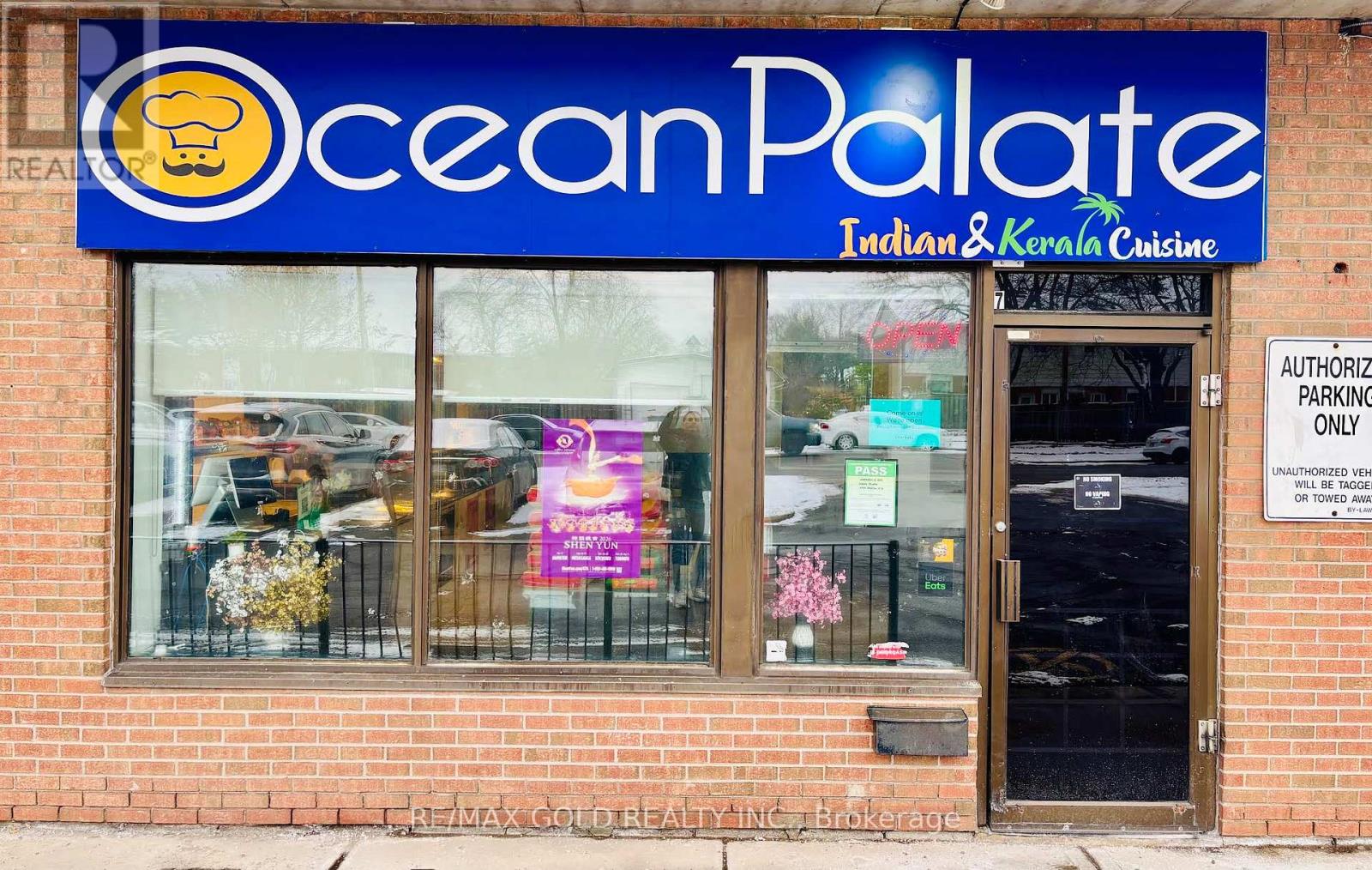 2732 BARTON STREET E, Hamilton, Ontario