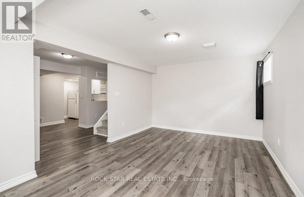 Lower - 271 Carson Drive, Hamilton, Ontario  L8T 2X8 - Photo 15 - X12677674