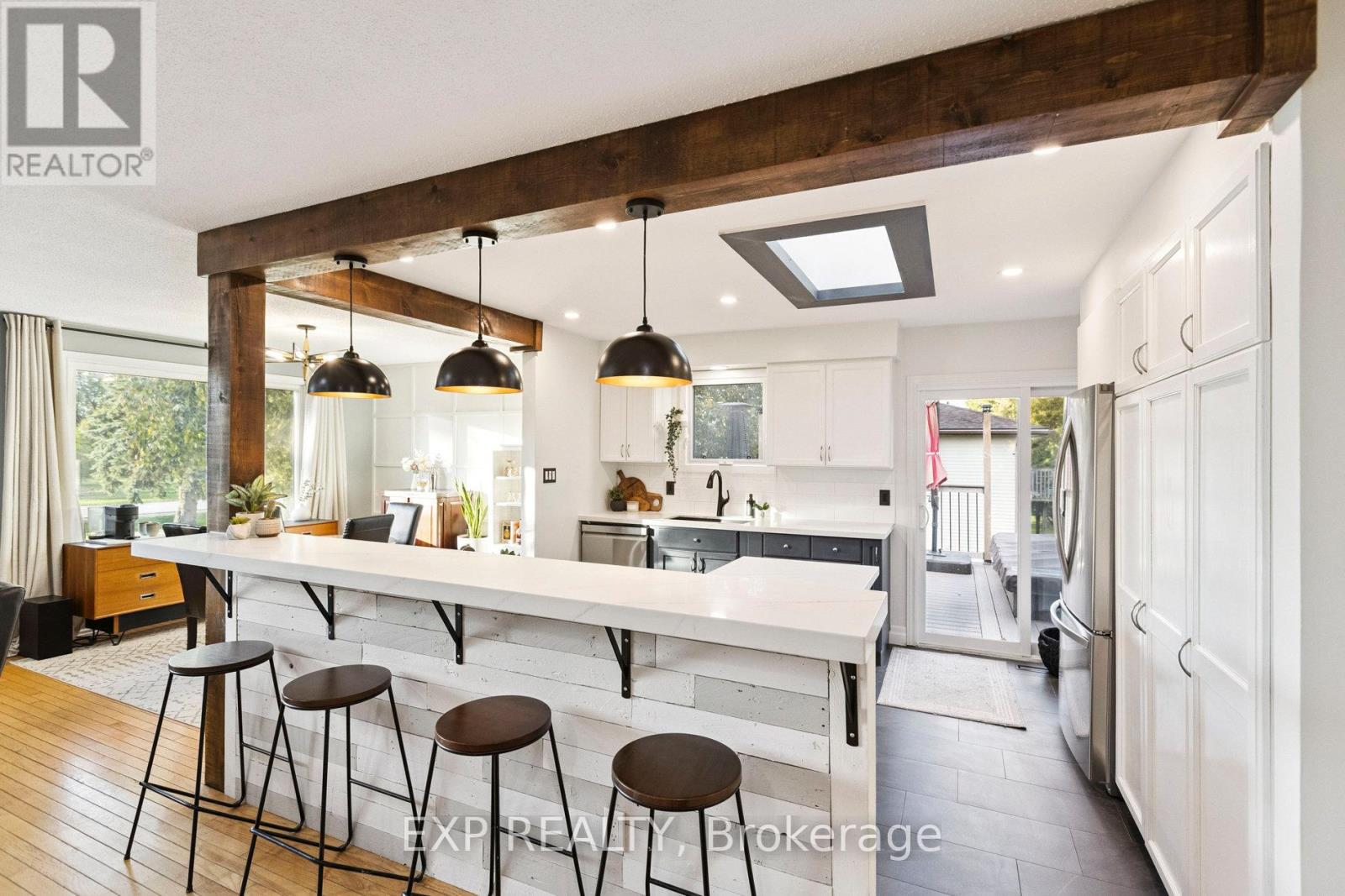 7429 Sideroad 20 Side Road, Mapleton, Ontario  N0B 1A0 - Photo 8 - X12677796