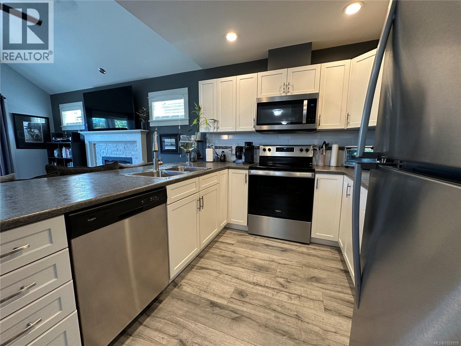 3 6183 Nitinat Way, Nanaimo, British Columbia  V9V 0A9 - Photo 16 - 1022819