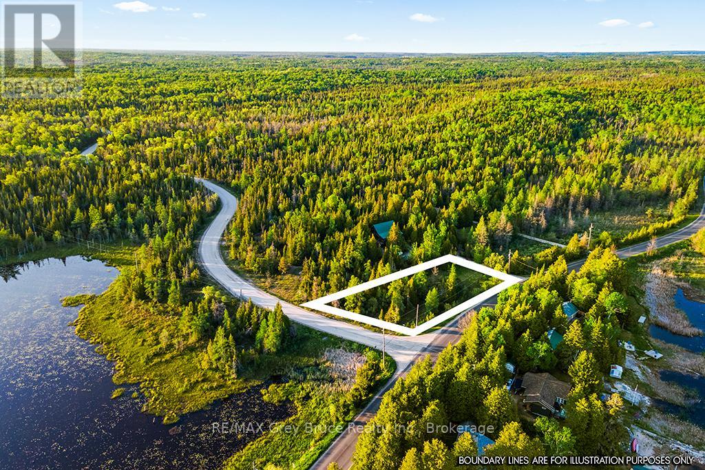 Unit 39 Tamarac Road, Northern Bruce Peninsula, Ontario  N0H 2M0 - Photo 10 - X12677946