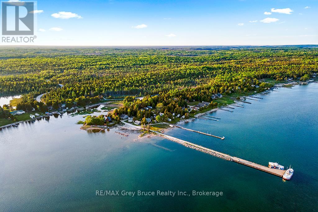 Unit 39 Tamarac Road, Northern Bruce Peninsula, Ontario  N0H 2M0 - Photo 15 - X12677946