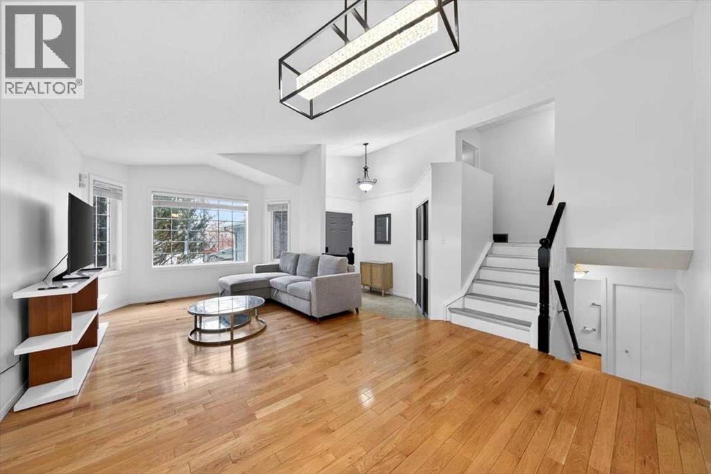 22 Shawinigan Rise Sw, Calgary, Alberta  T2Y 1Z6 - Photo 8 - A2277714