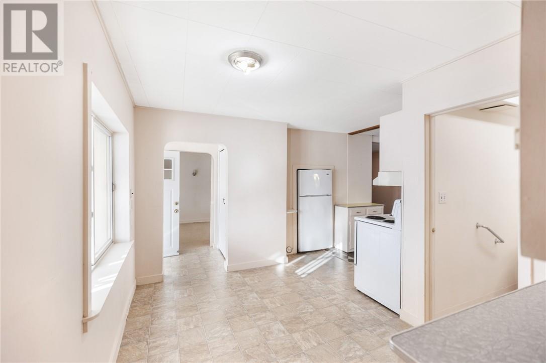 141 Shappert Avenue, Sudbury, Ontario  P3B 3J2 - Photo 19 - 2126015