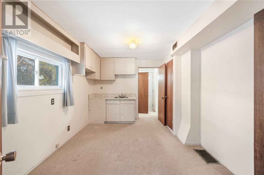 141 Shappert Avenue, Sudbury, Ontario  P3B 3J2 - Photo 14 - 2126015