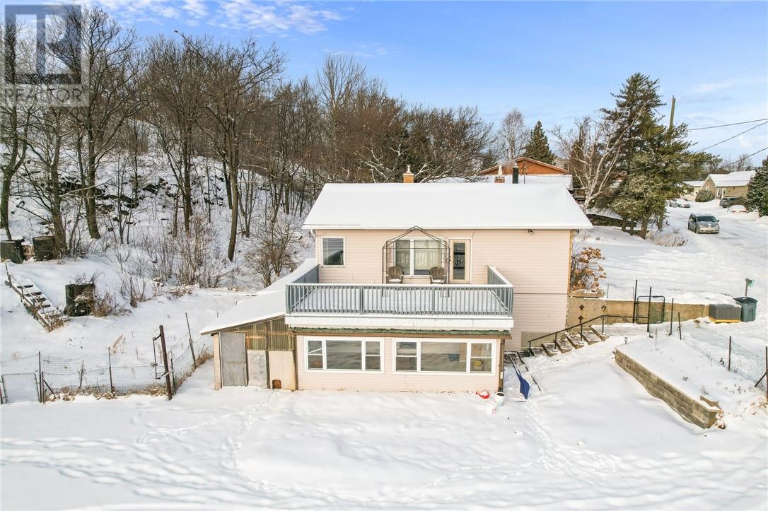 141 Shappert Avenue, Sudbury, Ontario  P3B 3J2 - Photo 2 - 2126015