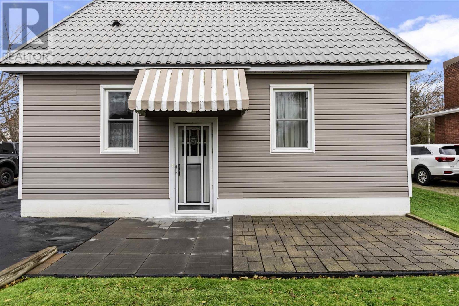 55 Riverview Ave, Sault Ste. Marie, Ontario  P6A 3X8 - Photo 39 - SM260023