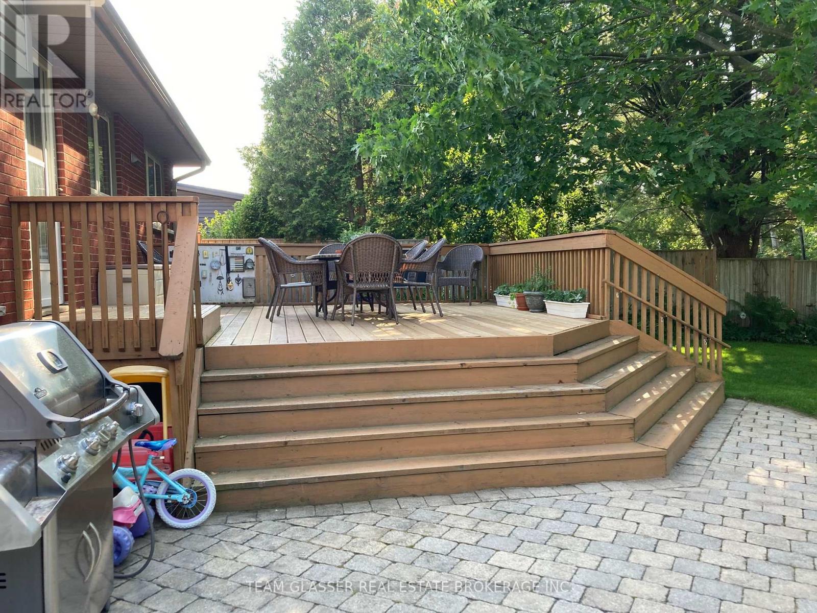 78 Dennis Avenue, London South, Ontario  N6P 1B5 - Photo 28 - X12677838