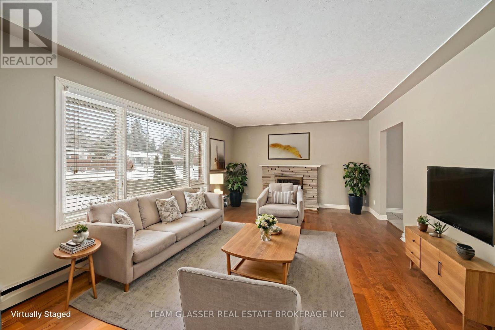 78 Dennis Avenue, London South, Ontario  N6P 1B5 - Photo 6 - X12677838