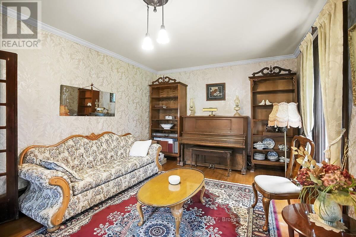 8523 Townsend Line, Lambton Shores, Ontario  N0M 1B0 - Photo 18 - X12677876