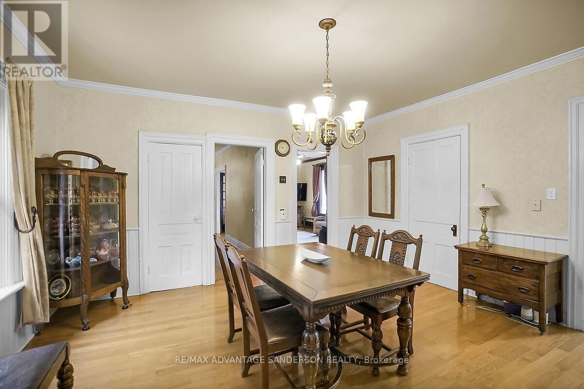 8523 Townsend Line, Lambton Shores, Ontario  N0M 1B0 - Photo 22 - X12677876