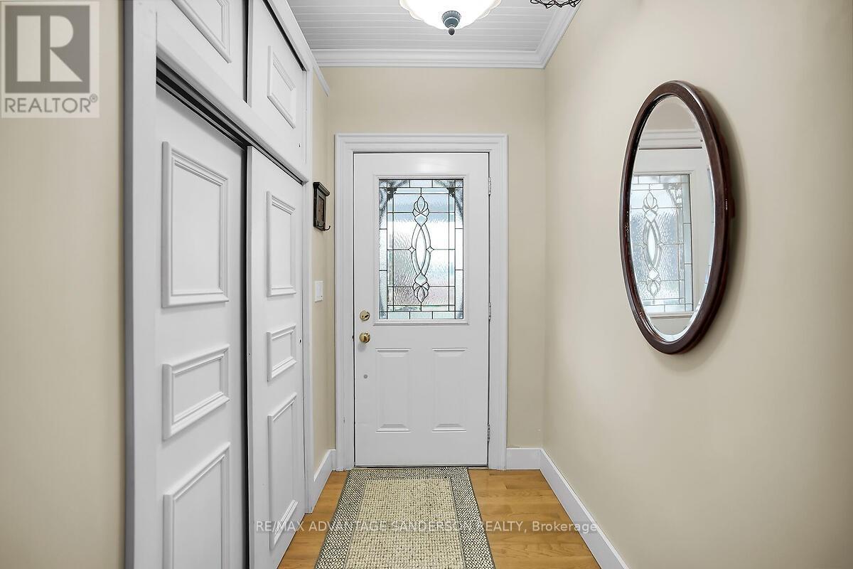 8523 Townsend Line, Lambton Shores, Ontario  N0M 1B0 - Photo 23 - X12677876