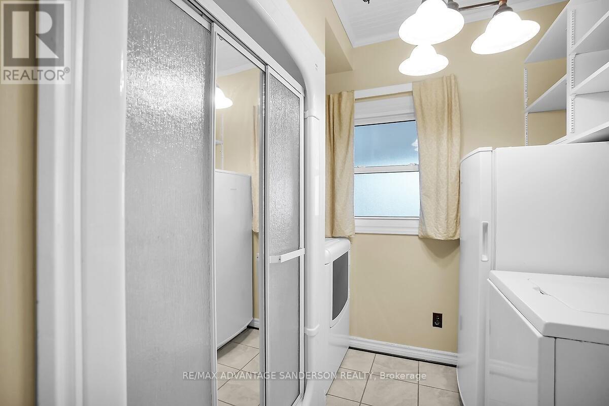 8523 Townsend Line, Lambton Shores, Ontario  N0M 1B0 - Photo 26 - X12677876