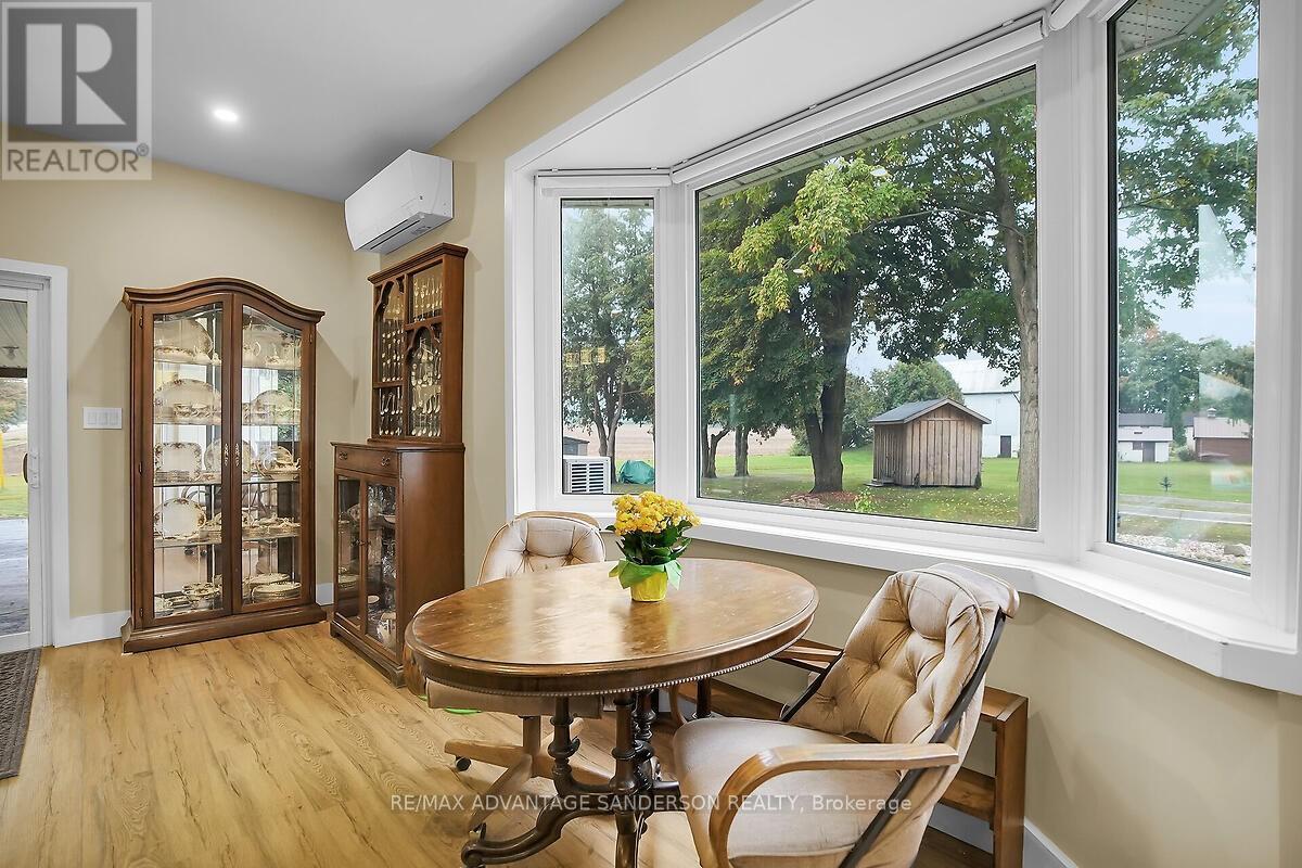 8523 Townsend Line, Lambton Shores, Ontario  N0M 1B0 - Photo 34 - X12677876