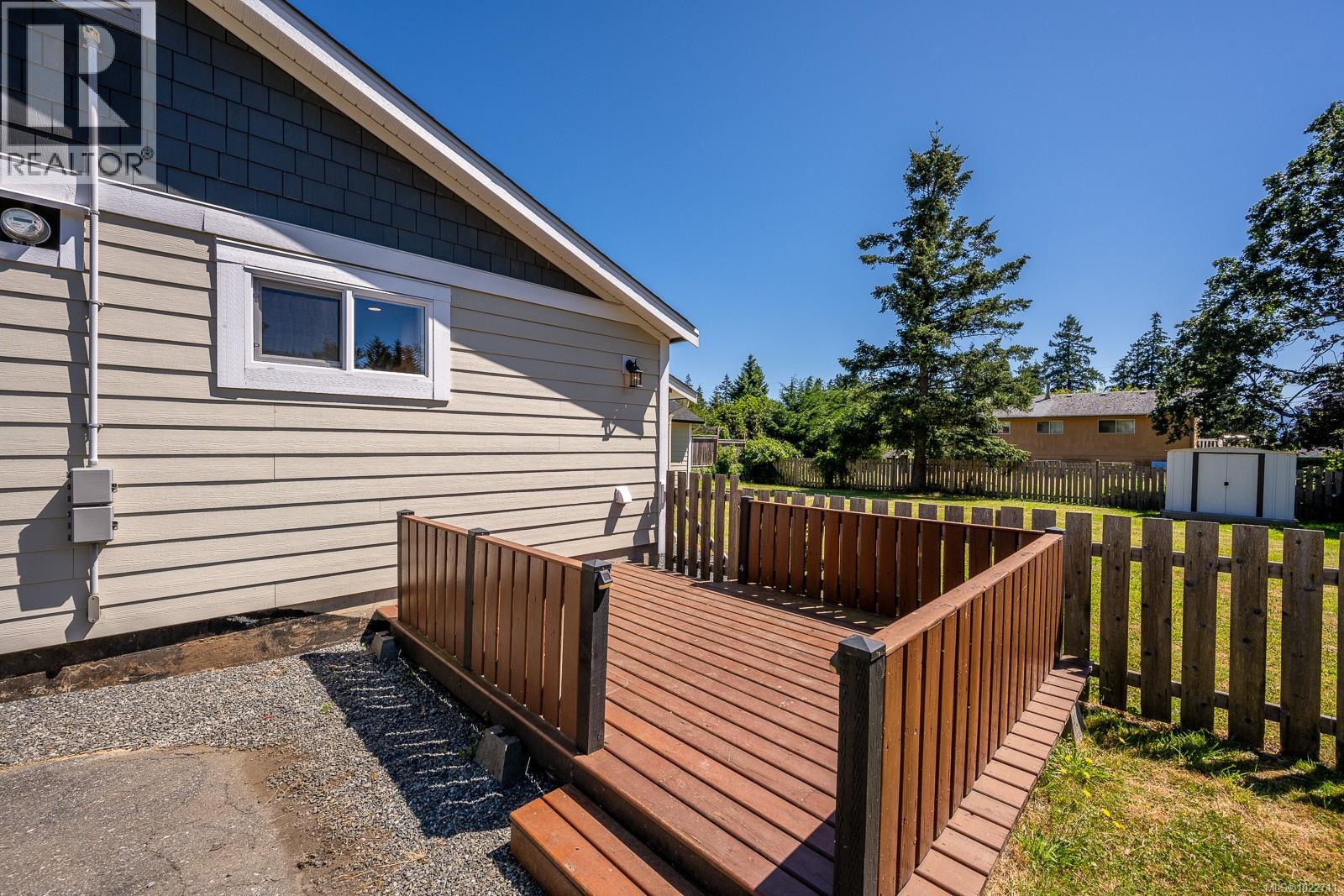 1825 Robb Ave, Comox, British Columbia  V9M 2C9 - Photo 10 - 1022711