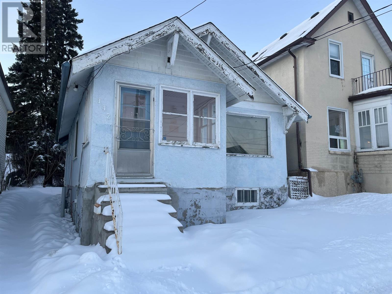 142 Banning Street, Thunder Bay, Ontario  P7B 3H9 - Photo 1 - TB2600027
