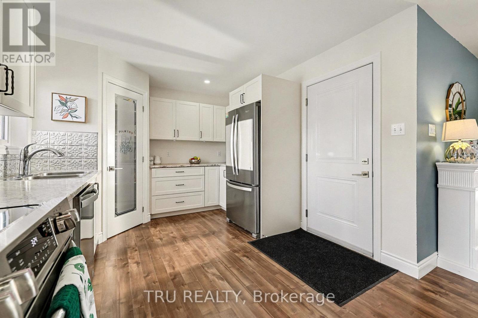 24 Otteridge Avenue, Renfrew, Ontario  K7V 0A1 - Photo 10 - X12677848