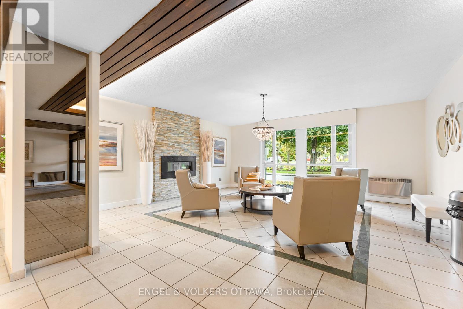 704 - 1025 Richmond Road, Ottawa, Ontario  K2B 8G8 - Photo 4 - X12677868