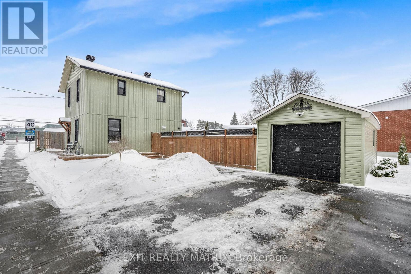 291 Maple Street, Russell, Ontario  K4R 1B3 - Photo 3 - X12677958