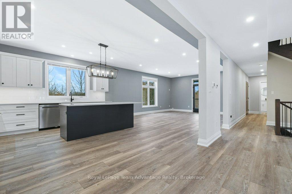 18 Avery Court, Parry Sound, Ontario  P2A 3C4 - Photo 8 - X12639540