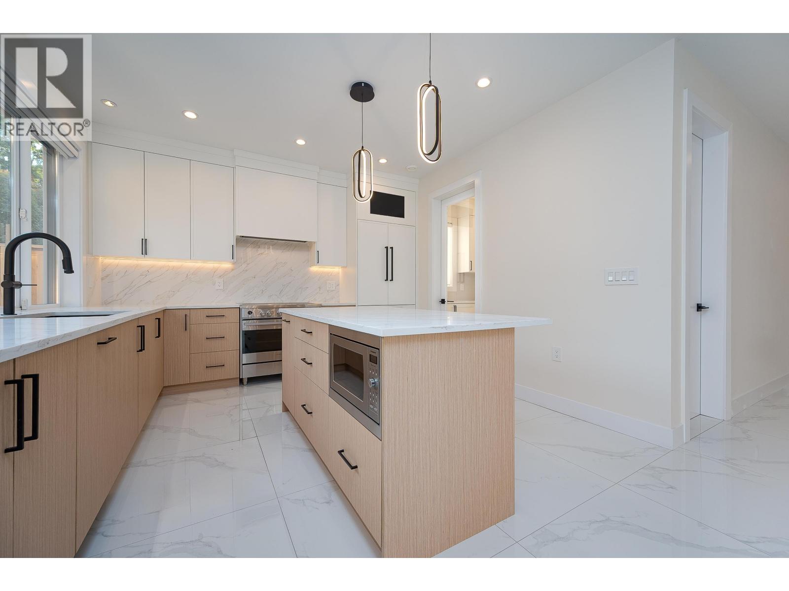 4246 Williams Road, Richmond, British Columbia V0V 0V0 - Photo 12 - R3077518