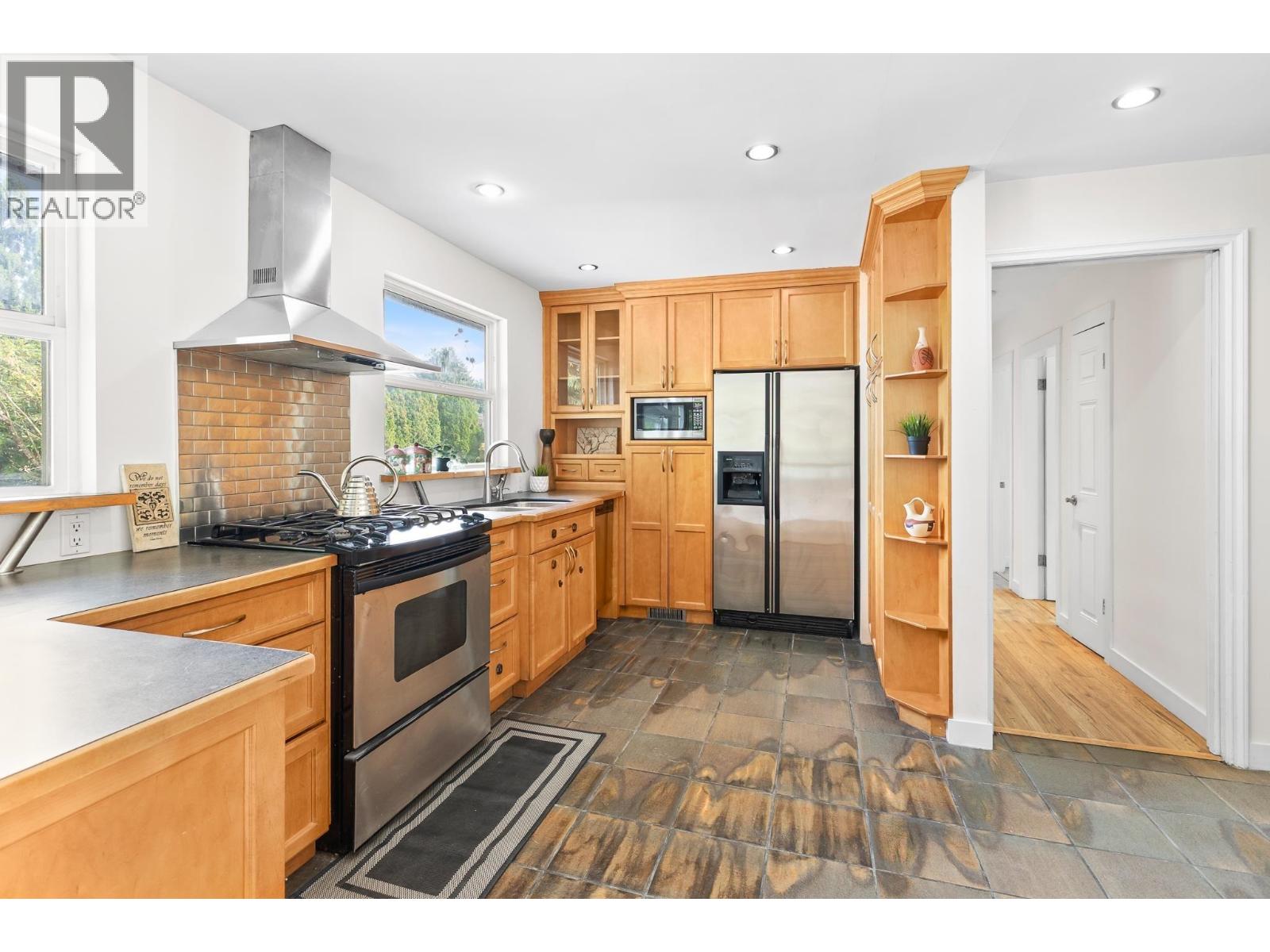 1119 Sprice Avenue, Coquitlam, British Columbia  V3J 2P3 - Photo 4 - R3077483