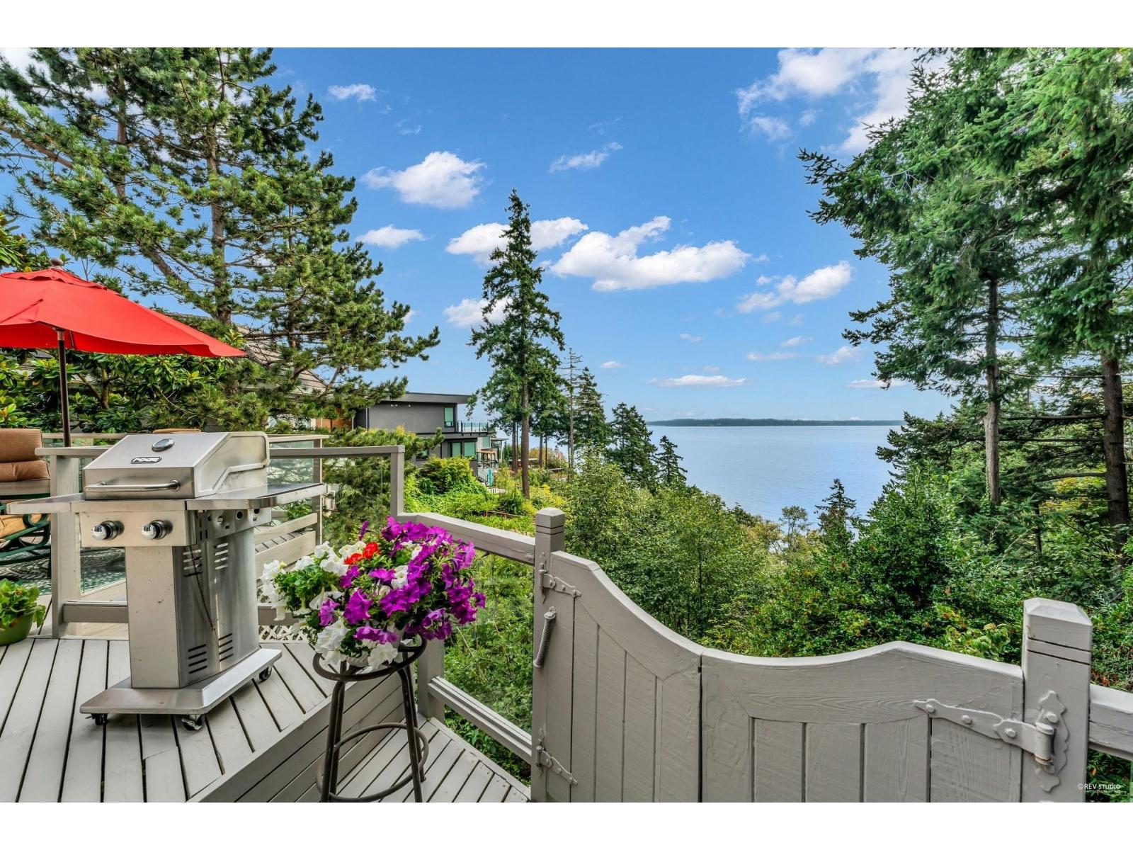 14104 Marine Drive, White Rock, British Columbia  V4B 1A7 - Photo 9 - R3077352