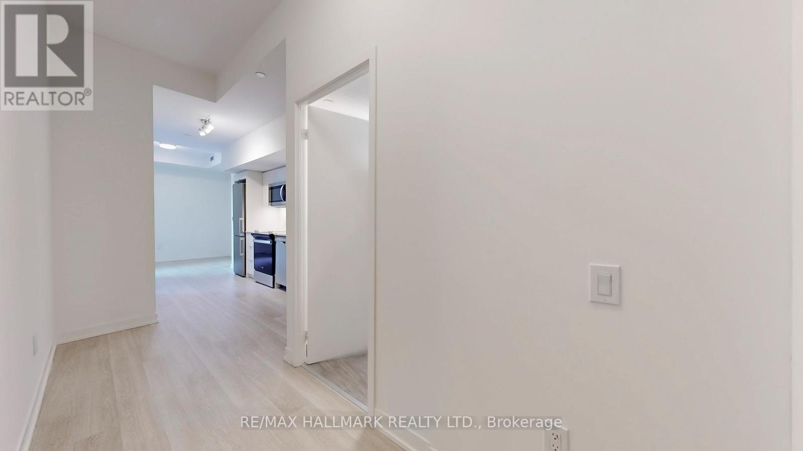 527 - 500 Wilson Avenue, Toronto, Ontario  M3H 0E5 - Photo 4 - C12677894