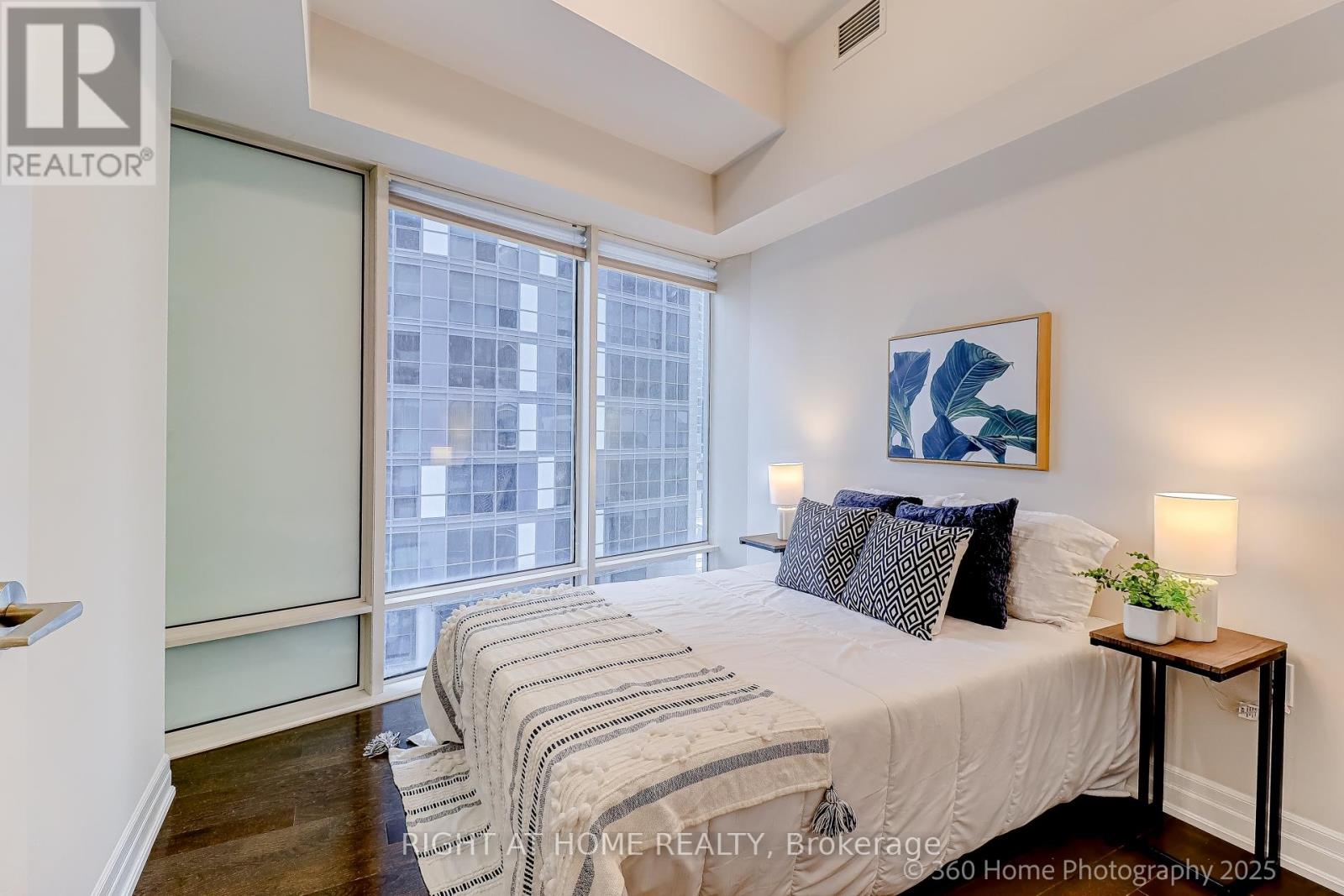 908 - 8 The Esplanade, Toronto, Ontario  M5E 0A6 - Photo 14 - C12677910