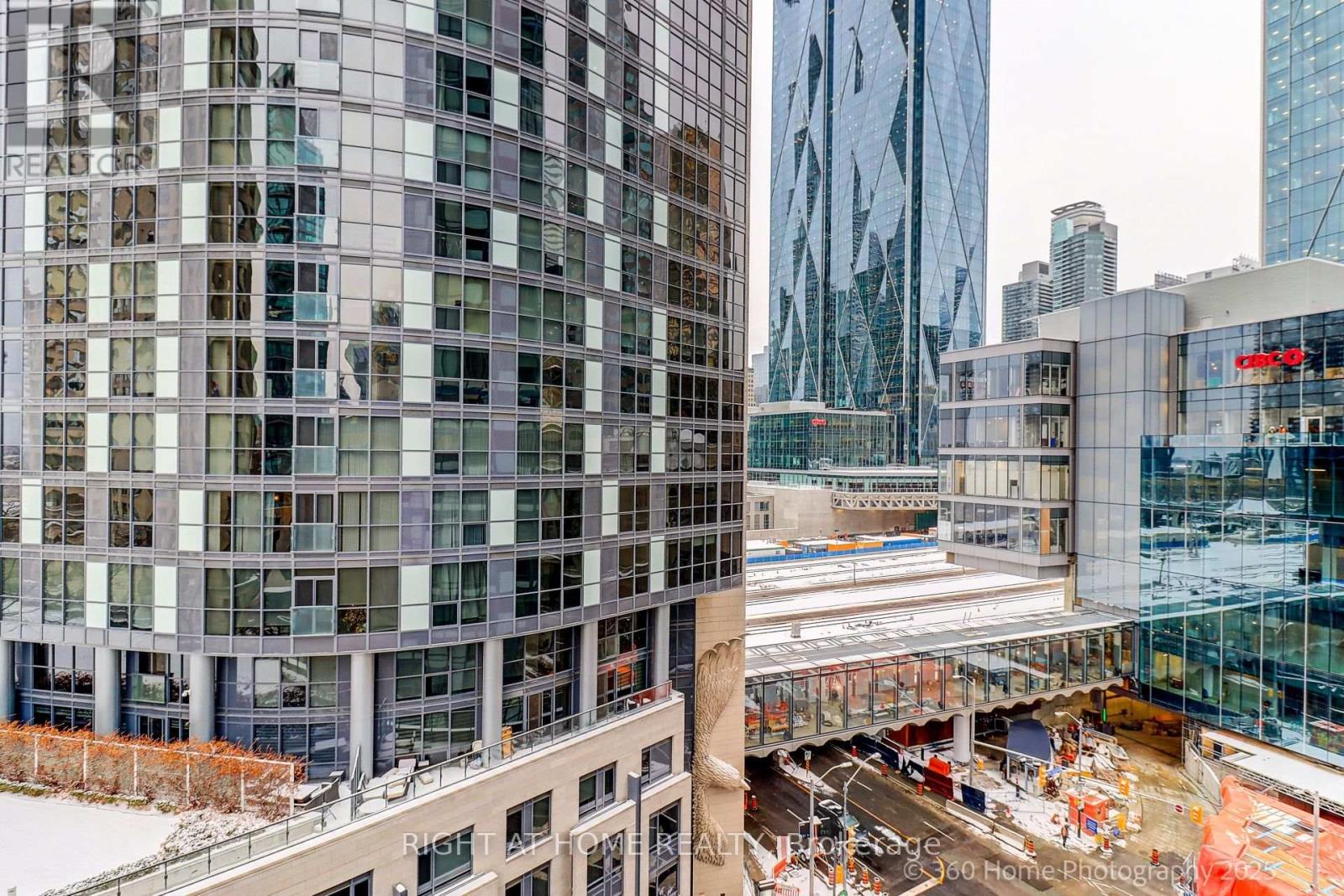 908 - 8 The Esplanade, Toronto, Ontario  M5E 0A6 - Photo 23 - C12677910