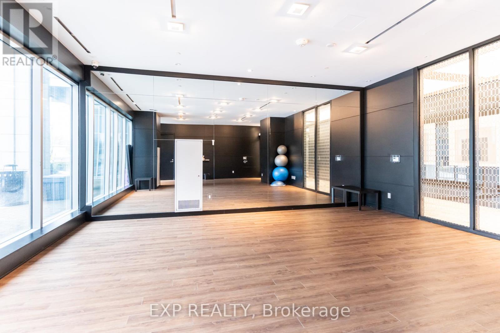 432 - 31 Tippett Road, Toronto, Ontario  M3H 0C8 - Photo 17 - C12677938