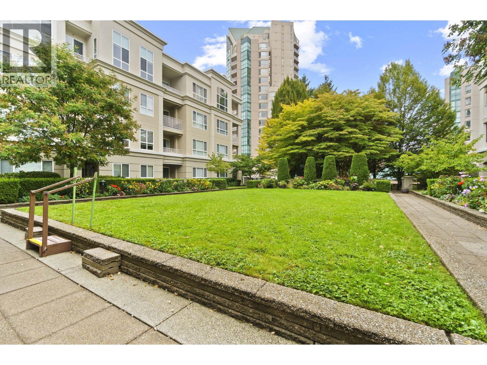 130 3098 Guildford Way, Coquitlam, British Columbia  V3B 7W8 - Photo 28 - R3077477