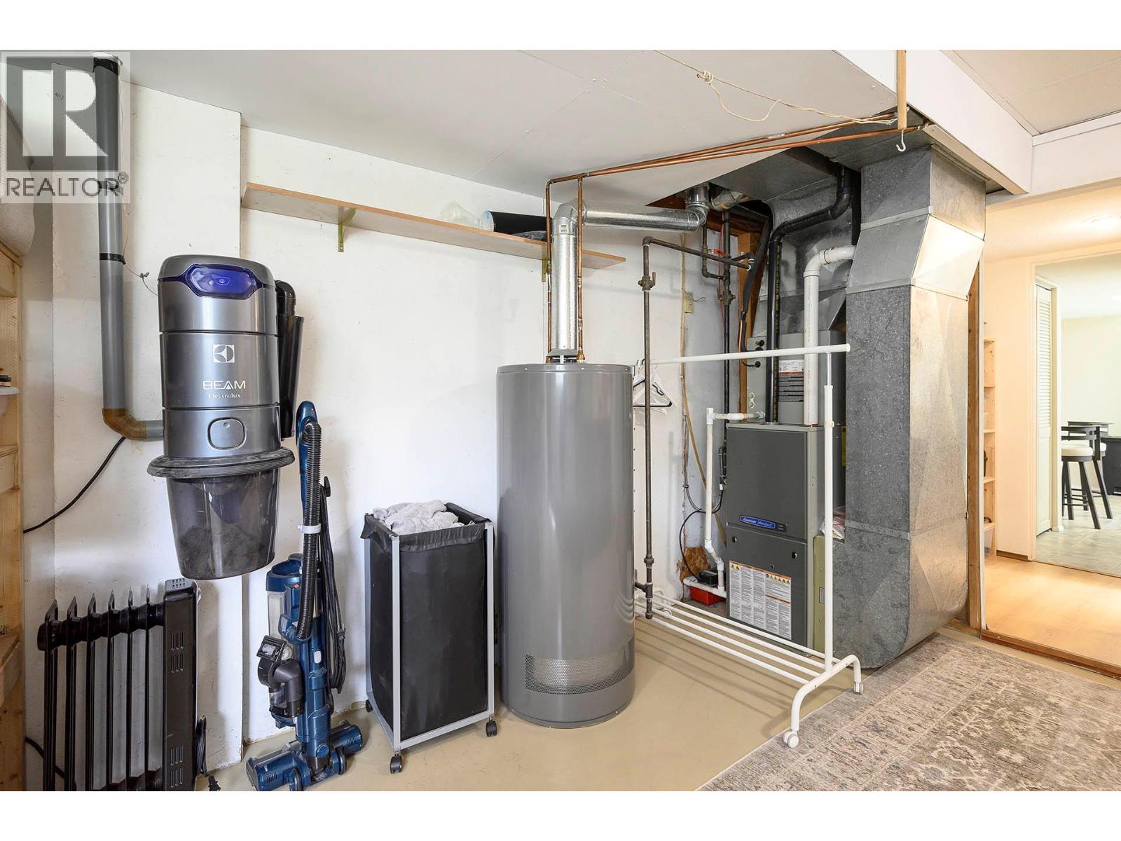 3576 Mountainview Place, Kamloops, British Columbia  V2B 7B4 - Photo 32 - 10372290