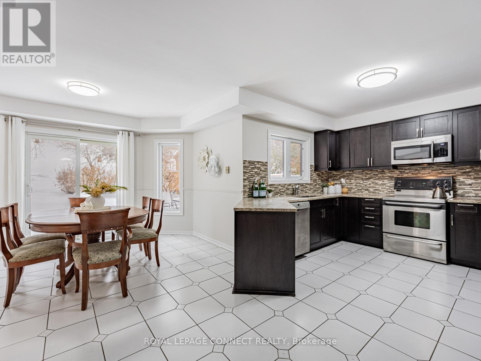 33 Meekings Drive, Ajax, Ontario  L1T 3N6 - Photo 16 - E12677878