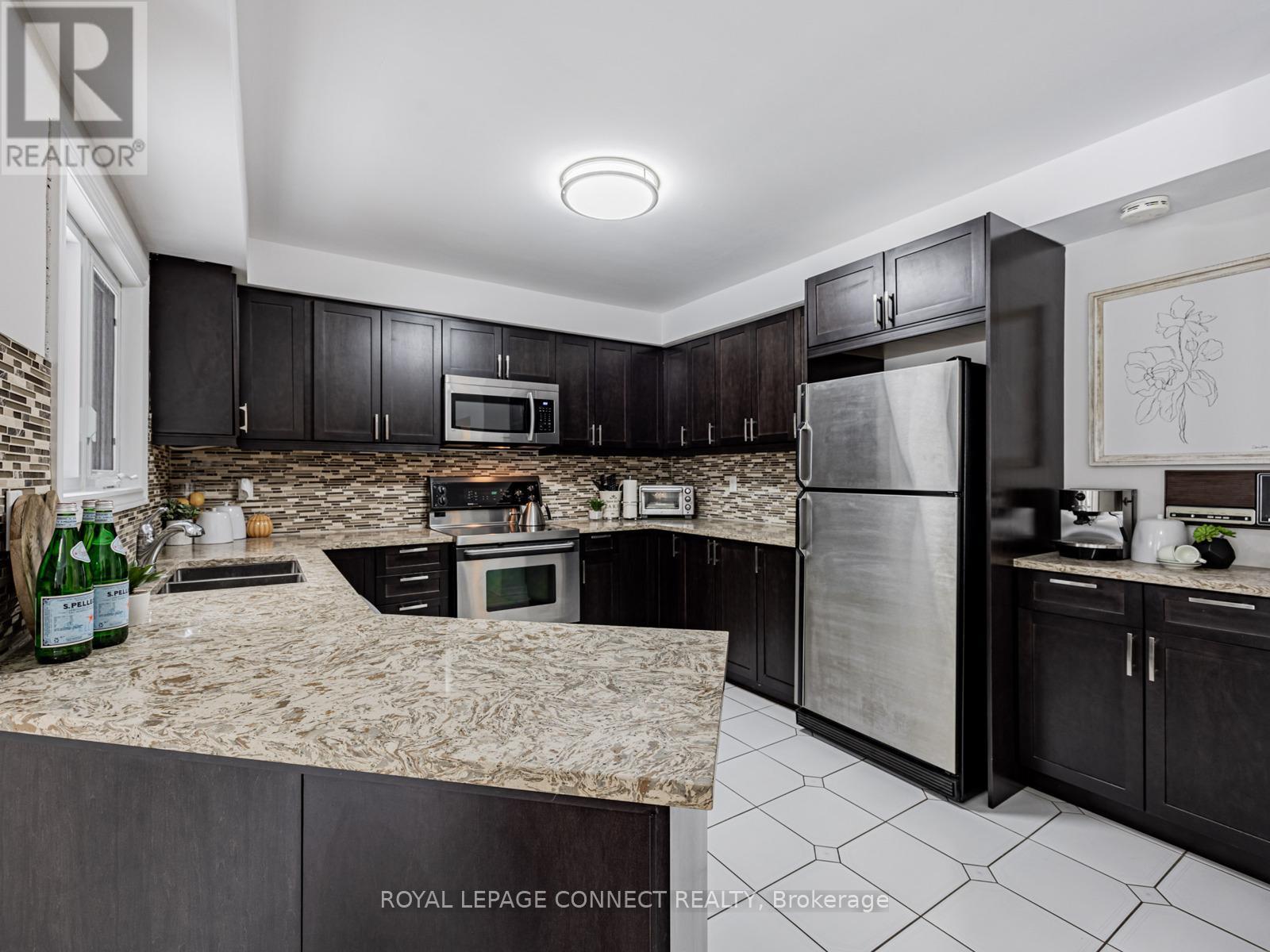 33 Meekings Drive, Ajax, Ontario  L1T 3N6 - Photo 17 - E12677878