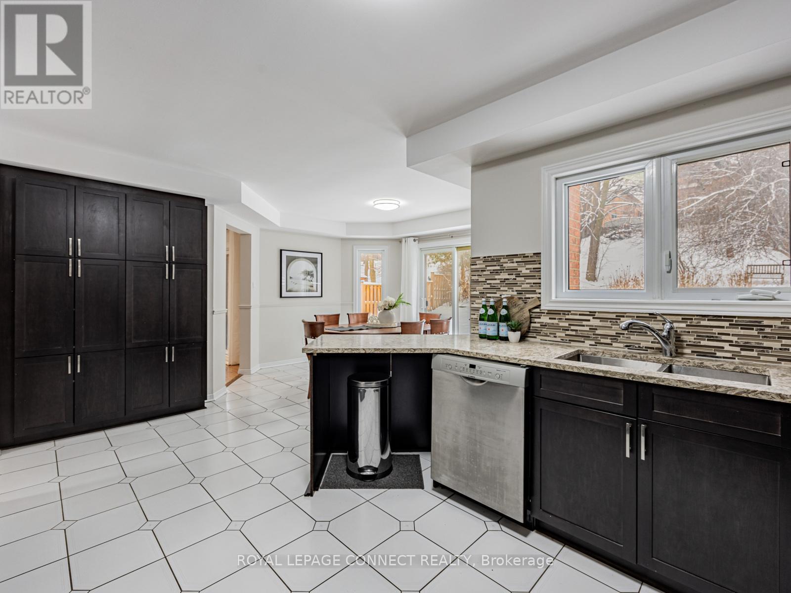 33 Meekings Drive, Ajax, Ontario  L1T 3N6 - Photo 18 - E12677878