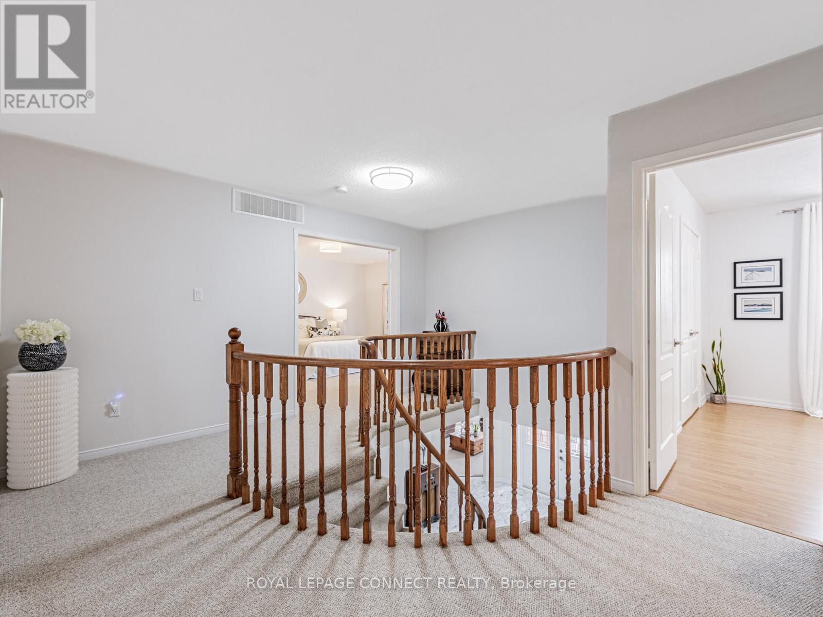 33 Meekings Drive, Ajax, Ontario  L1T 3N6 - Photo 20 - E12677878