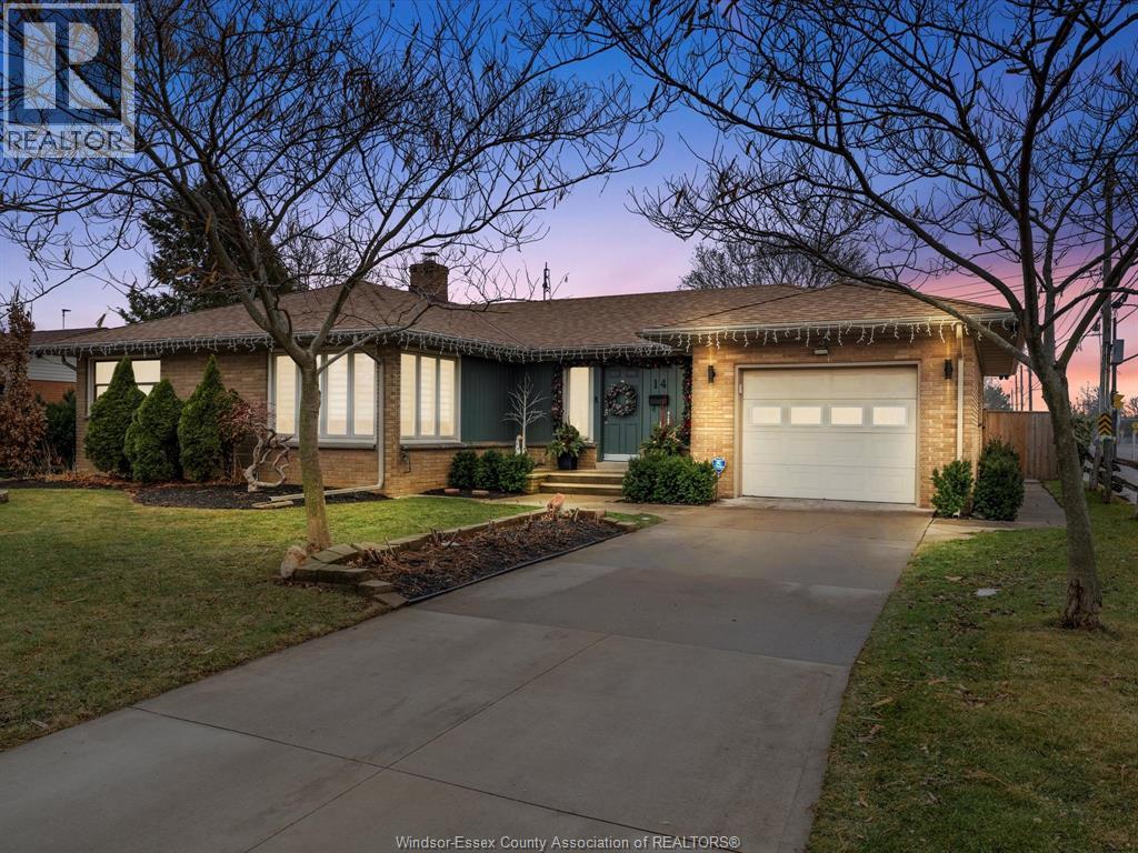 MLS# 26000617: 14 LORNE AVENUE, Leamington, Canada