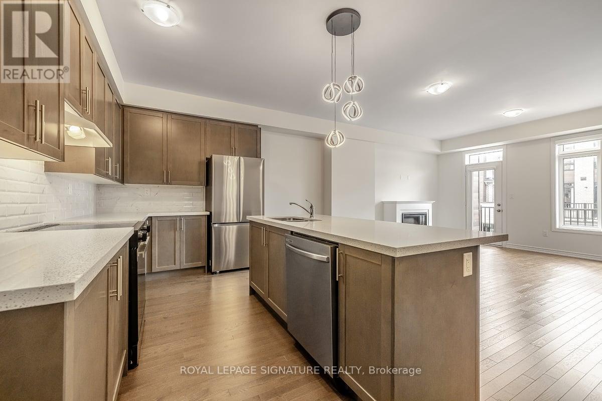 19 Gunton Street, Aurora, Ontario  L4G 4A9 - Photo 10 - N12677956