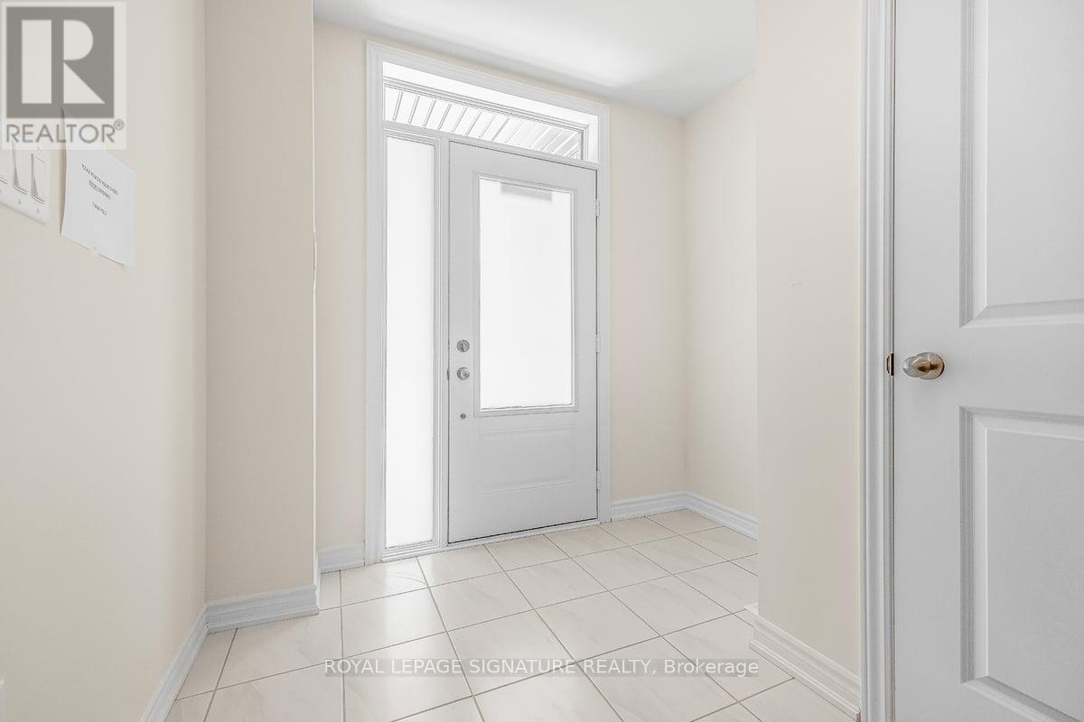 19 Gunton Street, Aurora, Ontario  L4G 4A9 - Photo 11 - N12677956