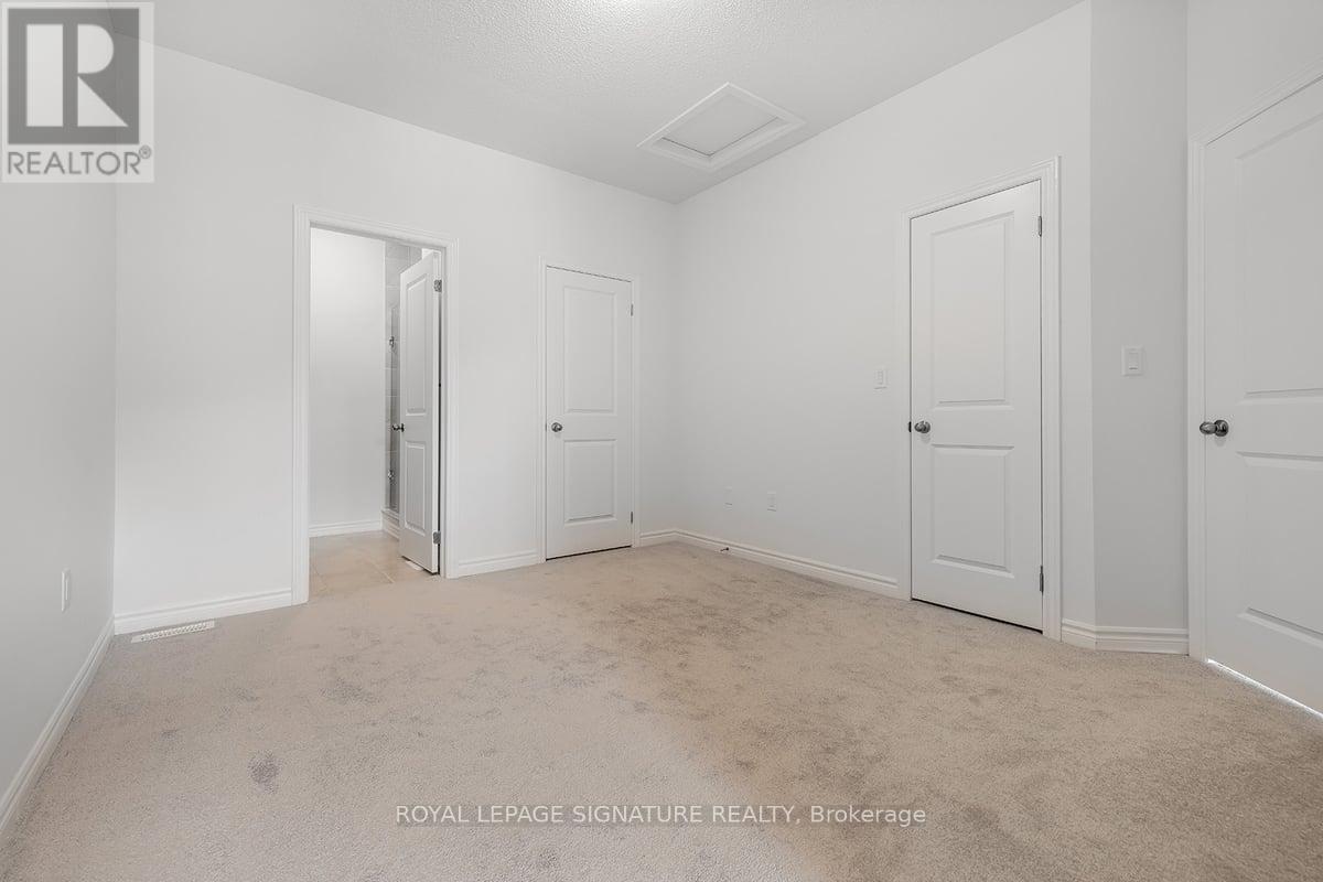 19 Gunton Street, Aurora, Ontario  L4G 4A9 - Photo 12 - N12677956