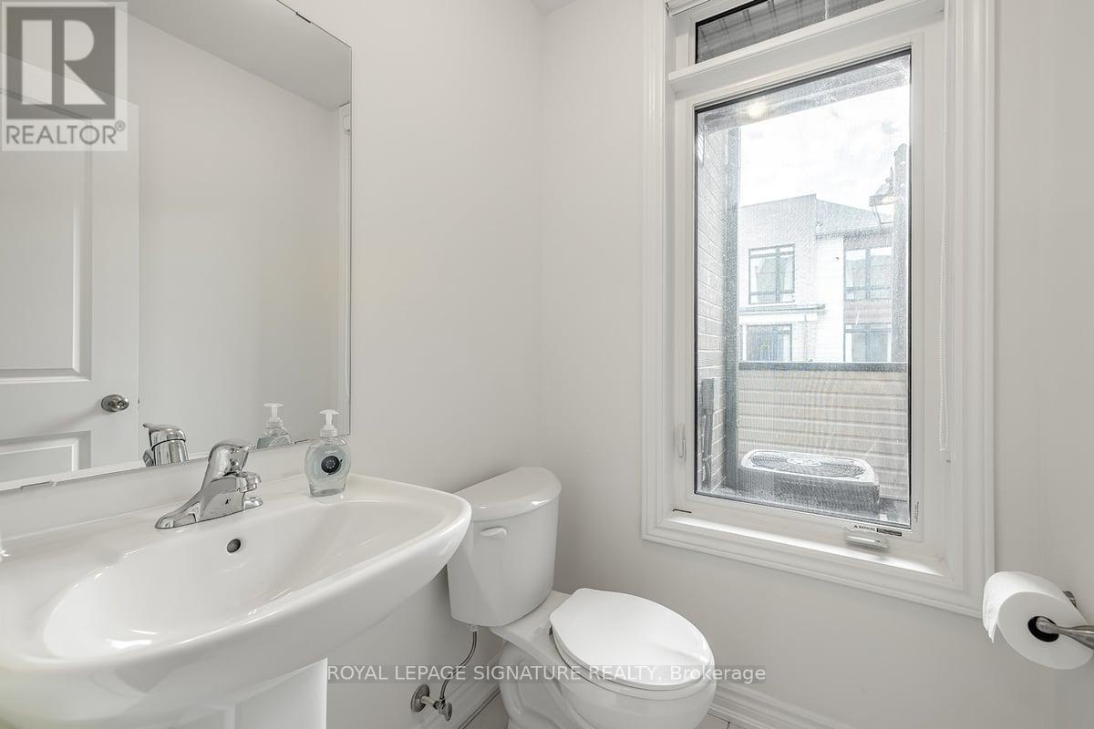 19 Gunton Street, Aurora, Ontario  L4G 4A9 - Photo 16 - N12677956